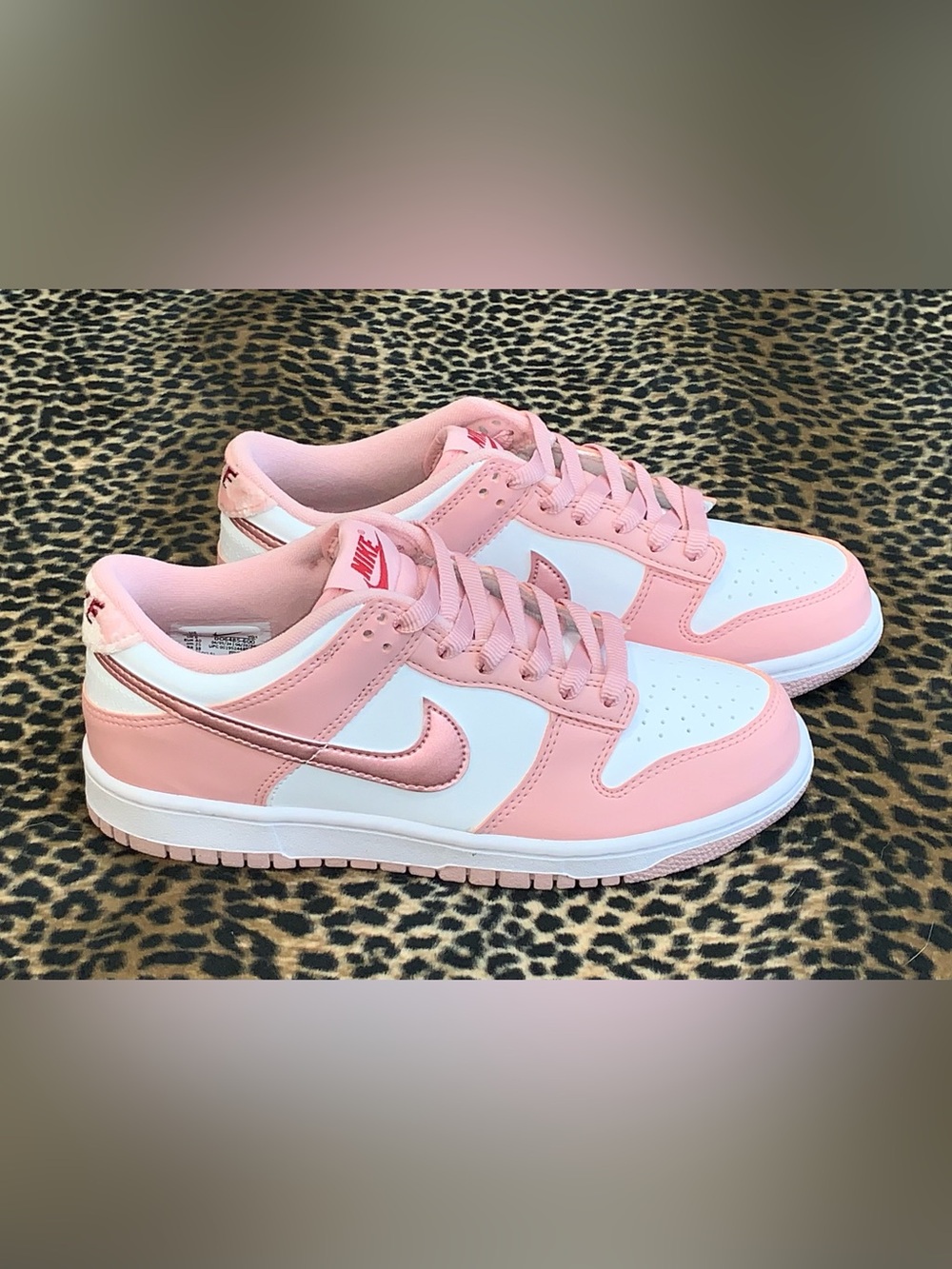 Nike - Picture 1 of 5